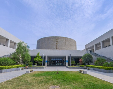 陕西国际商贸学院风景四